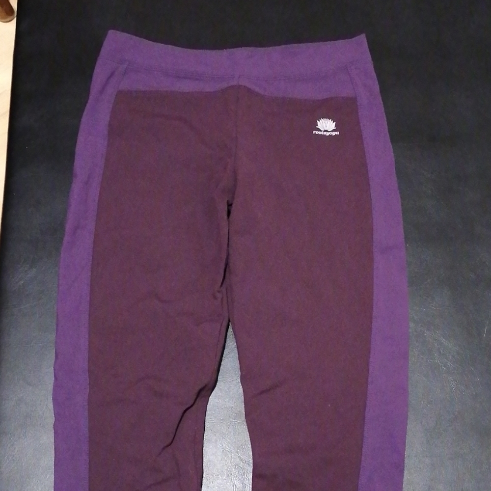 Roots yoga pants